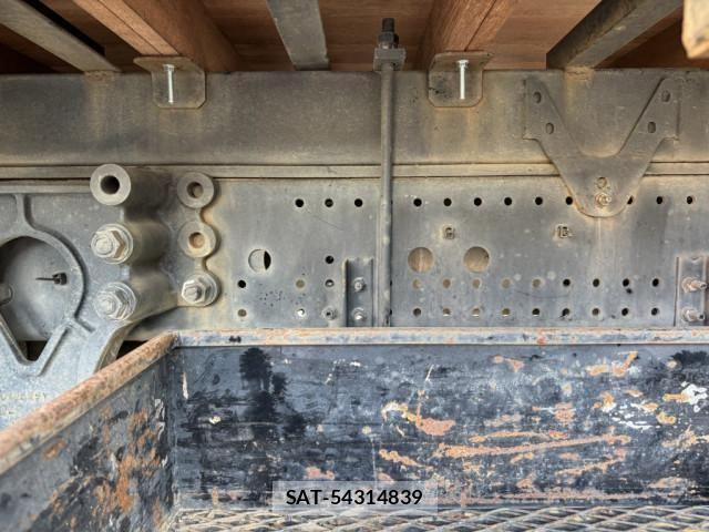 Isuzu FORWARD 2019-07 7500638-27