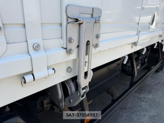 Isuzu FORWARD 2019-12 7500644-9