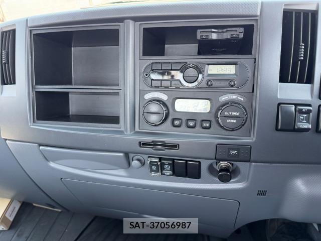 Isuzu FORWARD 2019-12 7500644-17