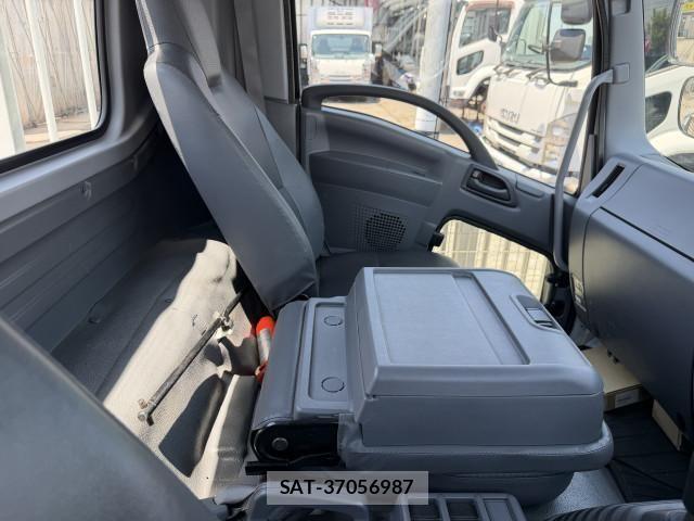 Isuzu FORWARD 2019-12 7500644-19