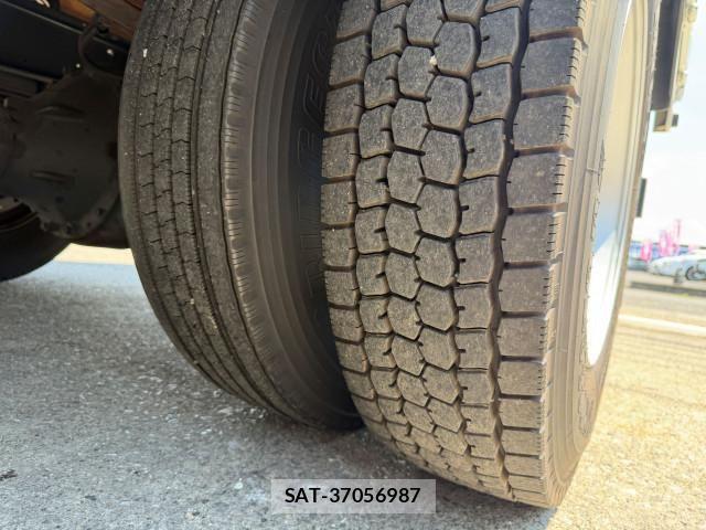 Isuzu FORWARD 2019-12 7500644-27