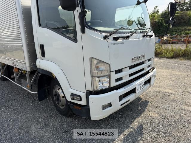 Isuzu FORWARD 2014-11 7500659-9