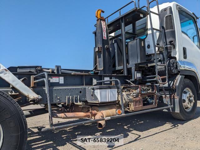 Isuzu FORWARD 2010-12 7500647-16