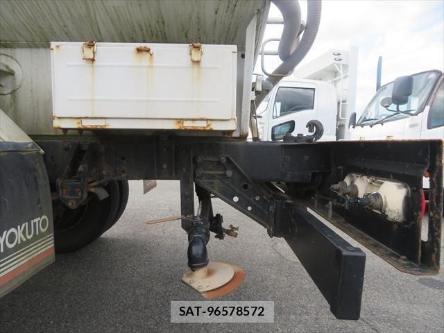 Isuzu FORWARD 2011-12 7508710-24