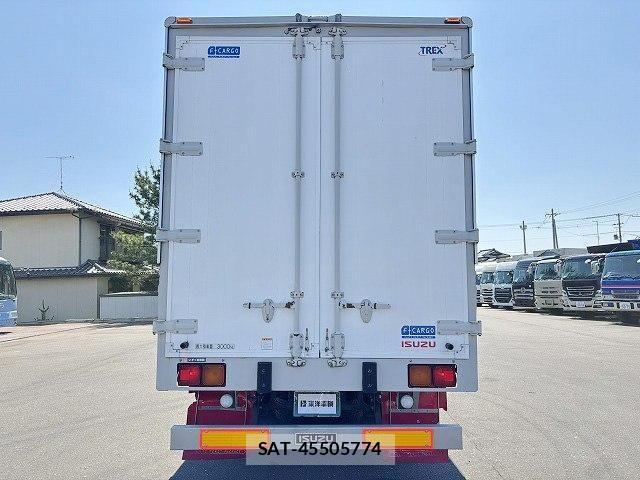 Isuzu FORWARD 2019-01 7500651-4