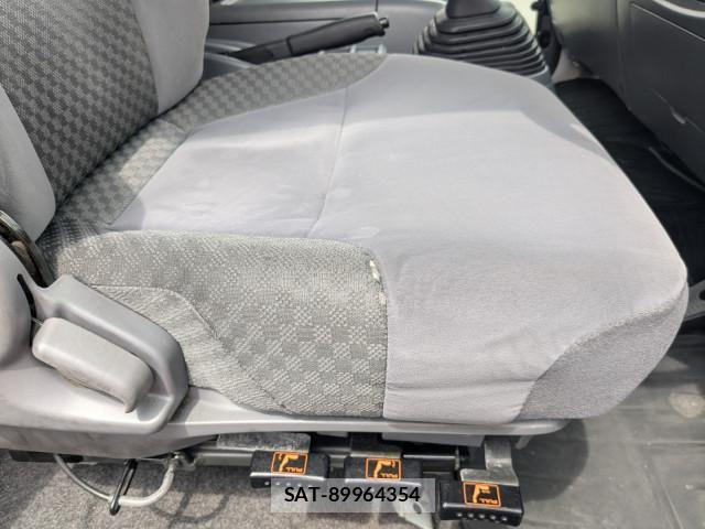 Isuzu FORWARD 2019-06 7500643-21
