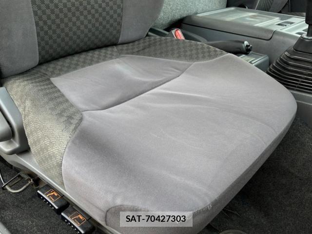 Isuzu FORWARD 2017-01 7508703-18