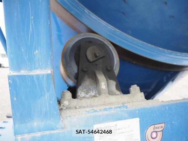 Isuzu FORWARD 2015-05 7500646-24