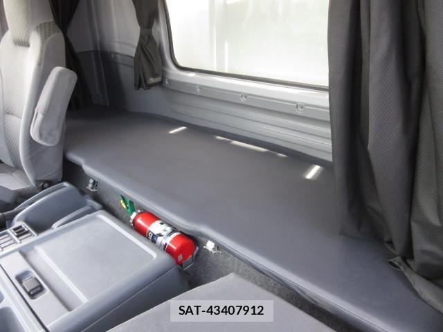 Isuzu FORWARD 2021-12 7500642-22