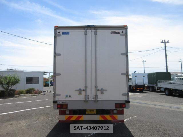 Isuzu FORWARD 2021-12 7500642-7