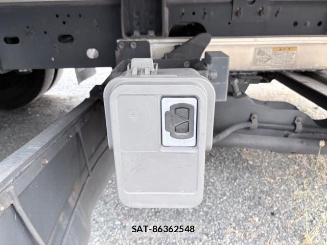 Isuzu FORWARD 2015-09 7500650-11