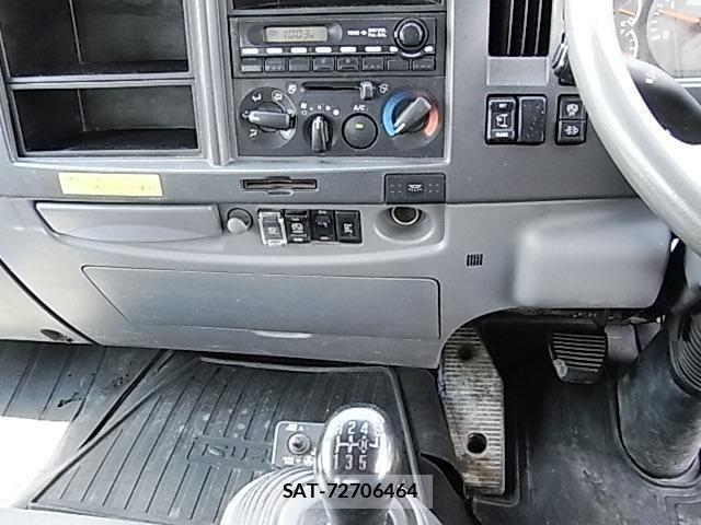Isuzu FORWARD 2013-12 7500652-24