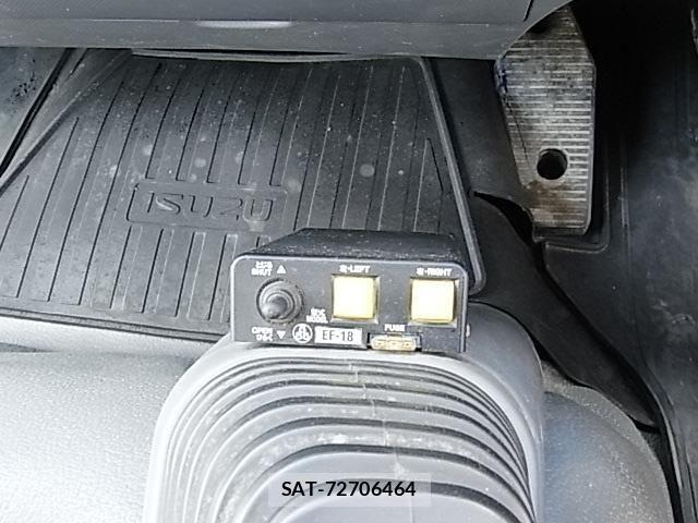 Isuzu FORWARD 2013-12 7500652-26