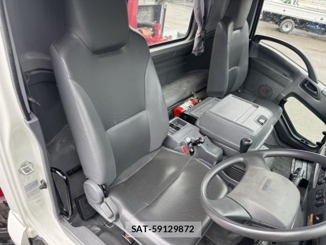Isuzu FORWARD 2018-05 7500639-25