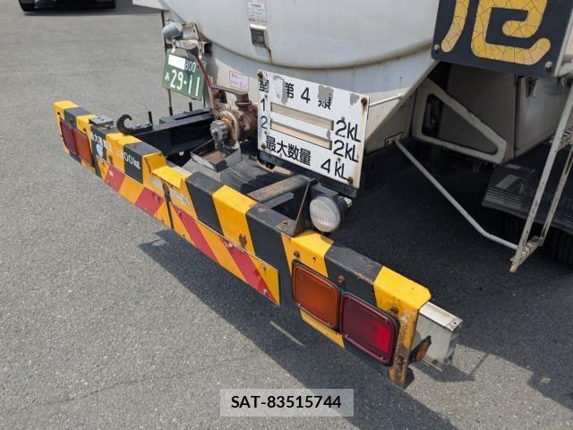 Isuzu FORWARD 2012-04 7500656-18