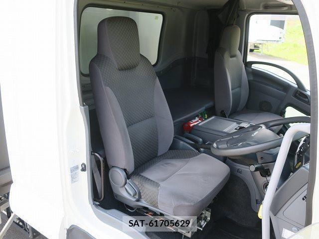 Isuzu FORWARD 2020-03 7562145-12