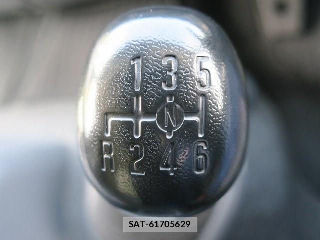 Isuzu FORWARD 2020-03 7562145-17