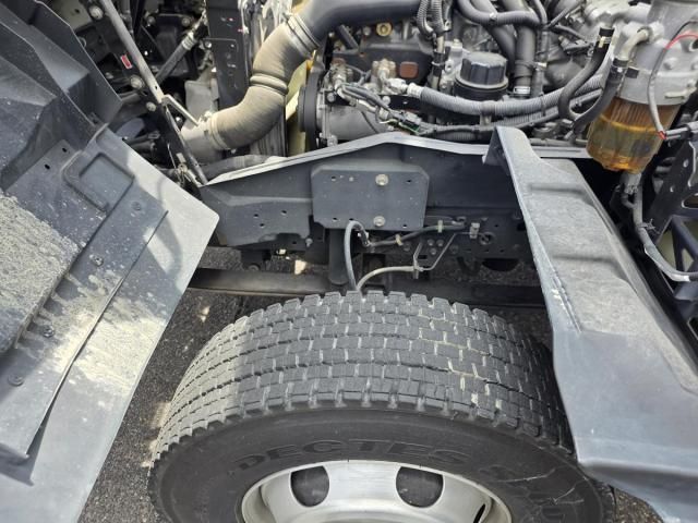 Isuzu FORWARD 2019-07 7606865-20