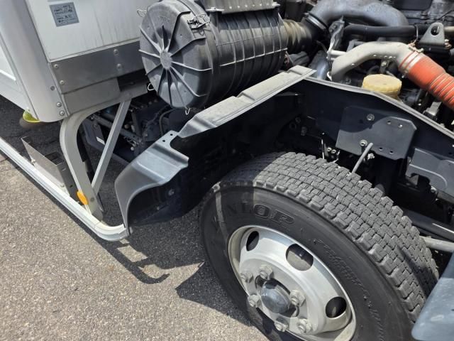 Isuzu FORWARD 2019-07 7606865-21