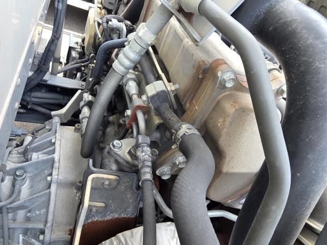 Isuzu FORWARD 2019-07 7606865-24