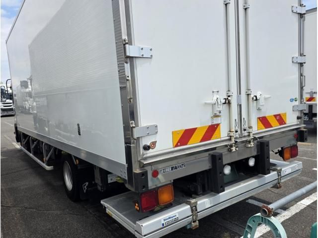 Isuzu FORWARD 2019-07 7606865-3