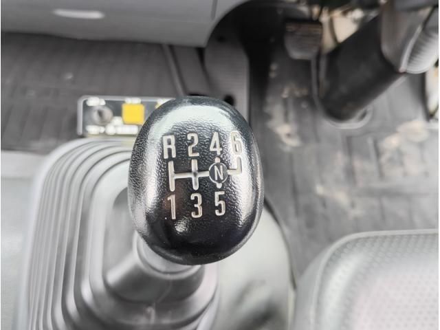Isuzu FORWARD 2017-03 7606878-24