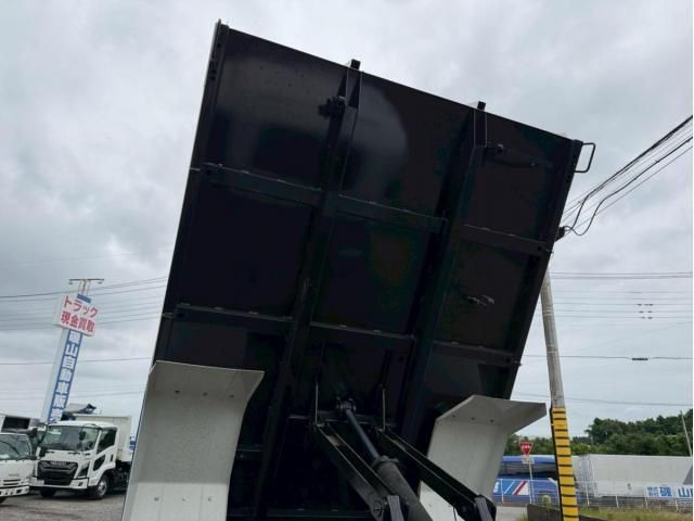 Isuzu FORWARD 2025-04 7606863-9