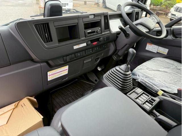 Isuzu FORWARD 2025-04 7606863-19