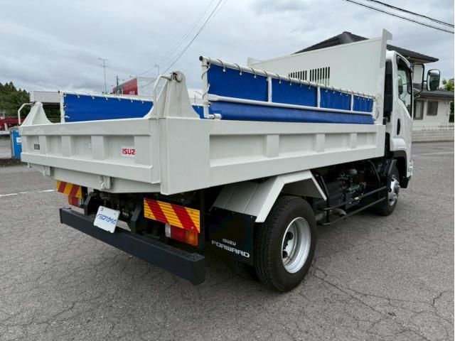 Isuzu FORWARD 2025-04 7606863-4