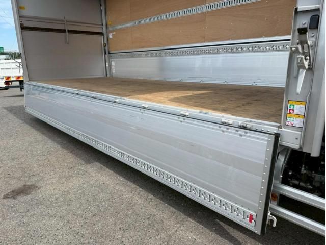 Isuzu FORWARD 2025-09 7606862-12