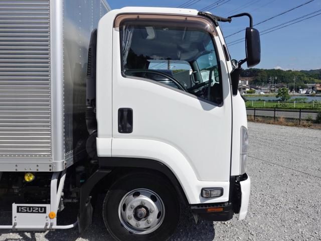 Isuzu FORWARD 2016-07 7606887-5