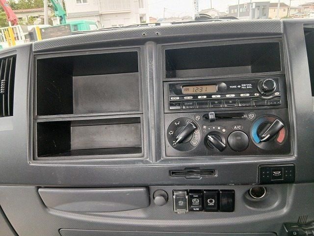 Isuzu FORWARD 2014-03 7606870-15