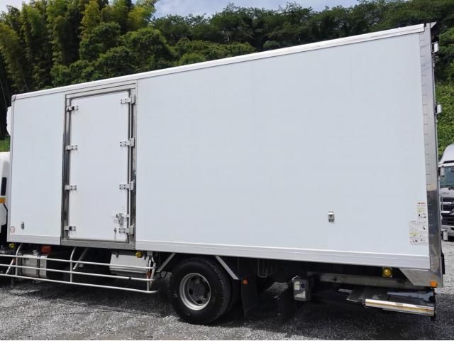 Isuzu FORWARD 2016-06 7606884-11