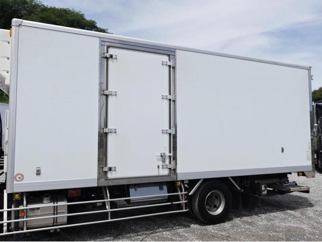 Isuzu FORWARD 2016-06 7606884-13