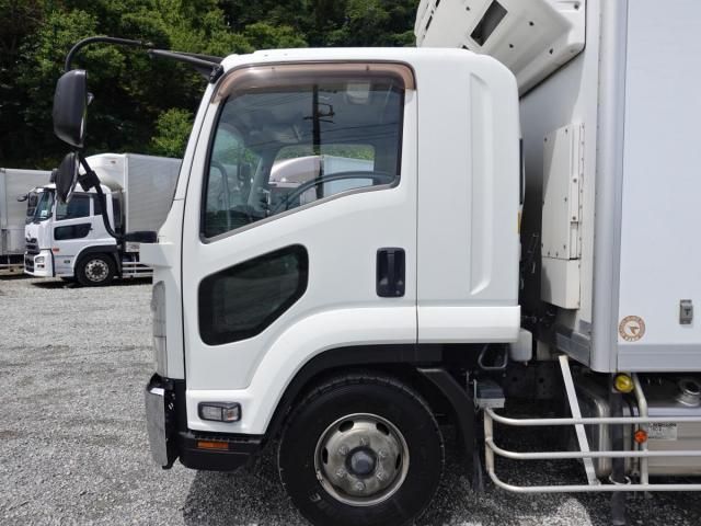 Isuzu FORWARD 2016-06 7606884-15