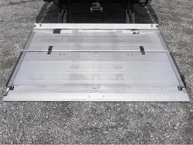 Isuzu FORWARD 2016-06 7606884-17