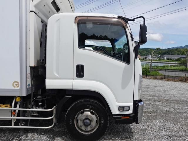 Isuzu FORWARD 2016-06 7606884-6