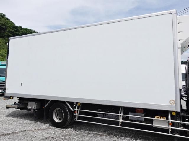 Isuzu FORWARD 2016-06 7606884-7