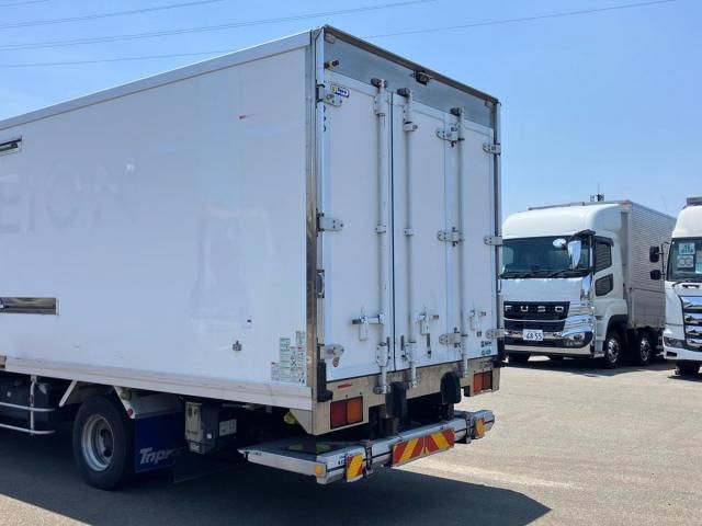 Isuzu FORWARD 2019-02 7606888-11