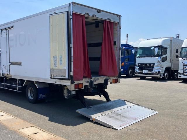 Isuzu FORWARD 2019-02 7606888-12
