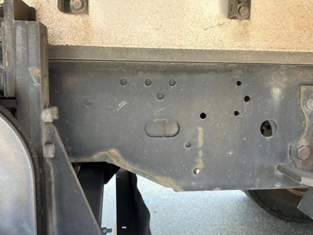 Isuzu FORWARD 2019-02 7606888-14