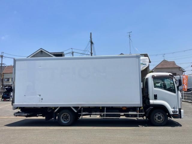 Isuzu FORWARD 2019-02 7606888-5