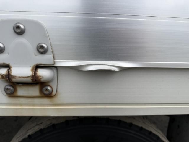 Isuzu FORWARD 2015-03 7606889-27