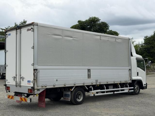 Isuzu FORWARD 2015-03 7606889-5