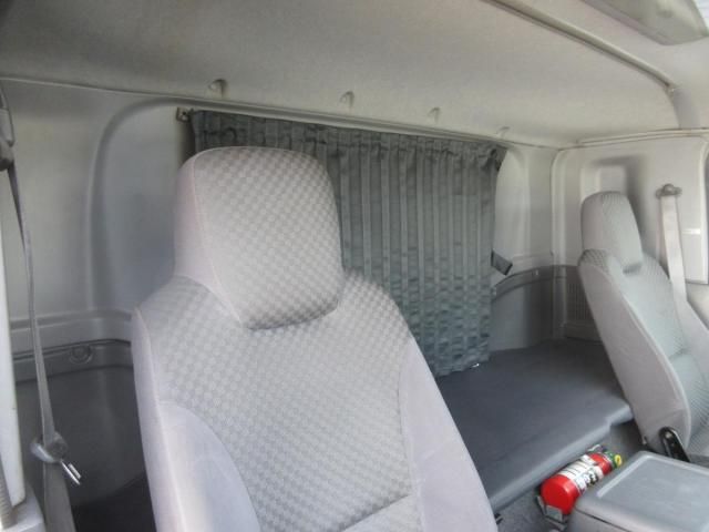 Isuzu FORWARD 2017-06 7606877-18