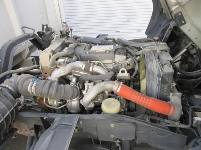 Isuzu FORWARD 2017-06 7606877-24