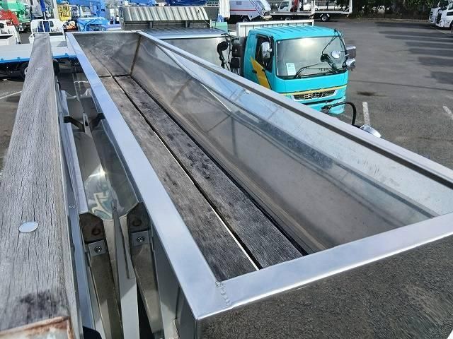 Isuzu FORWARD 2019-09 7606880-9