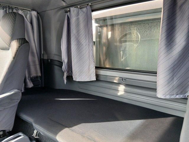 Isuzu FORWARD 2019-09 7606880-16