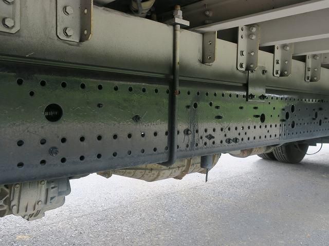 Isuzu FORWARD 2013-04 7606883-13