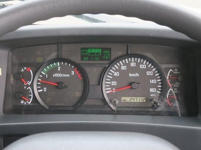Isuzu FORWARD 2013-04 7606883-19